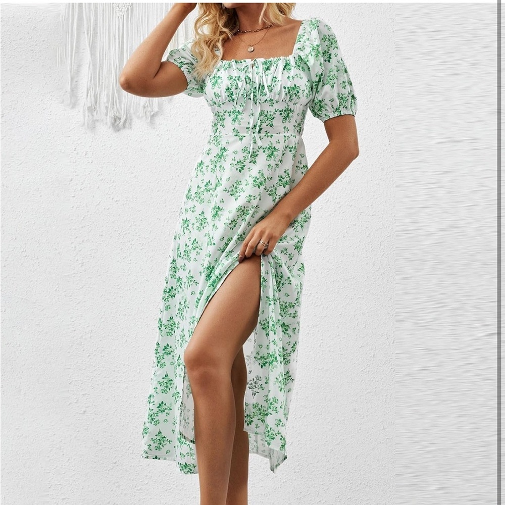 Off-Shoulder Dress with Green Floral Pattern - Picture 3 of 9